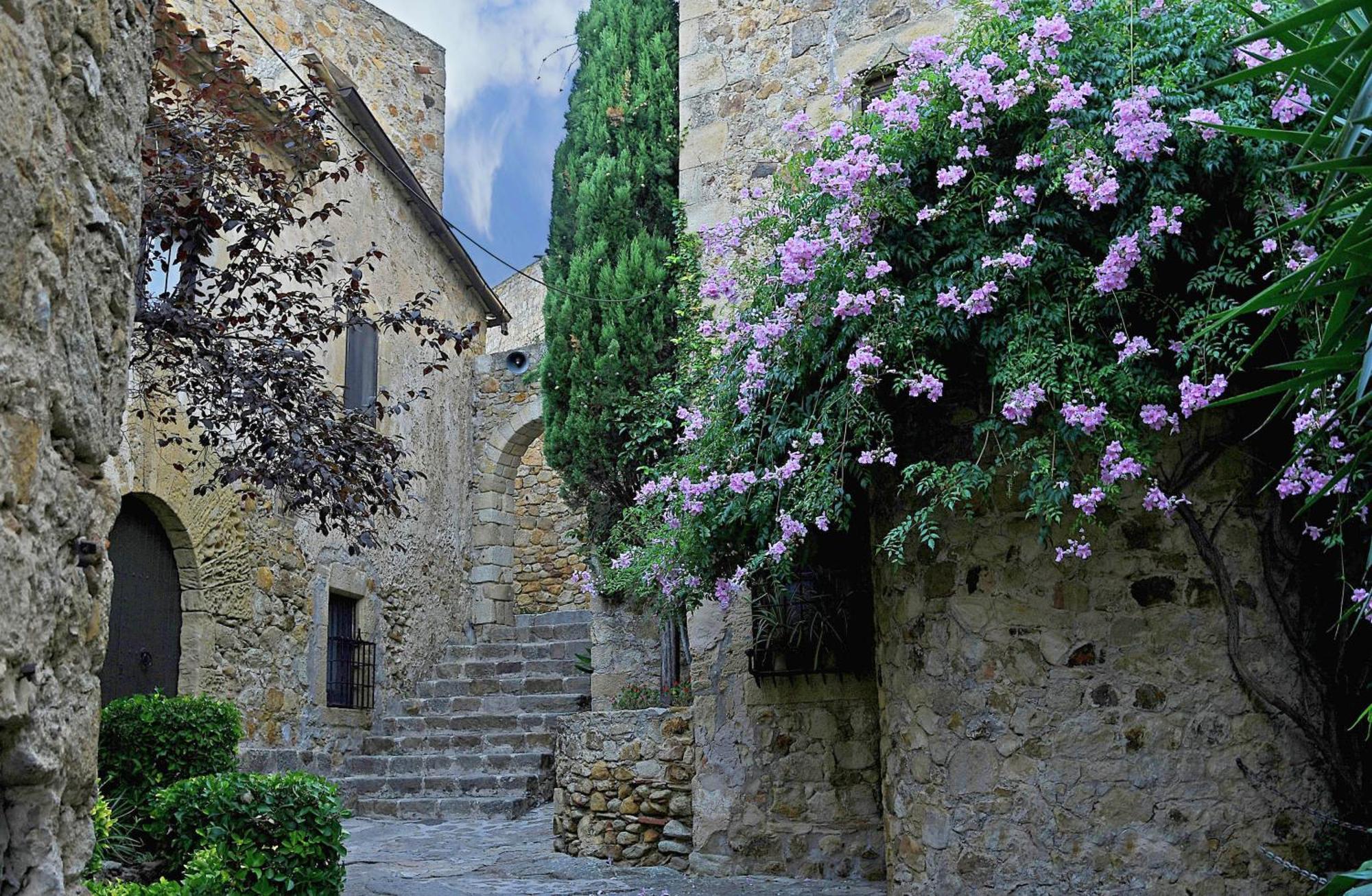Isern Baix 2H Pals Buitenkant foto